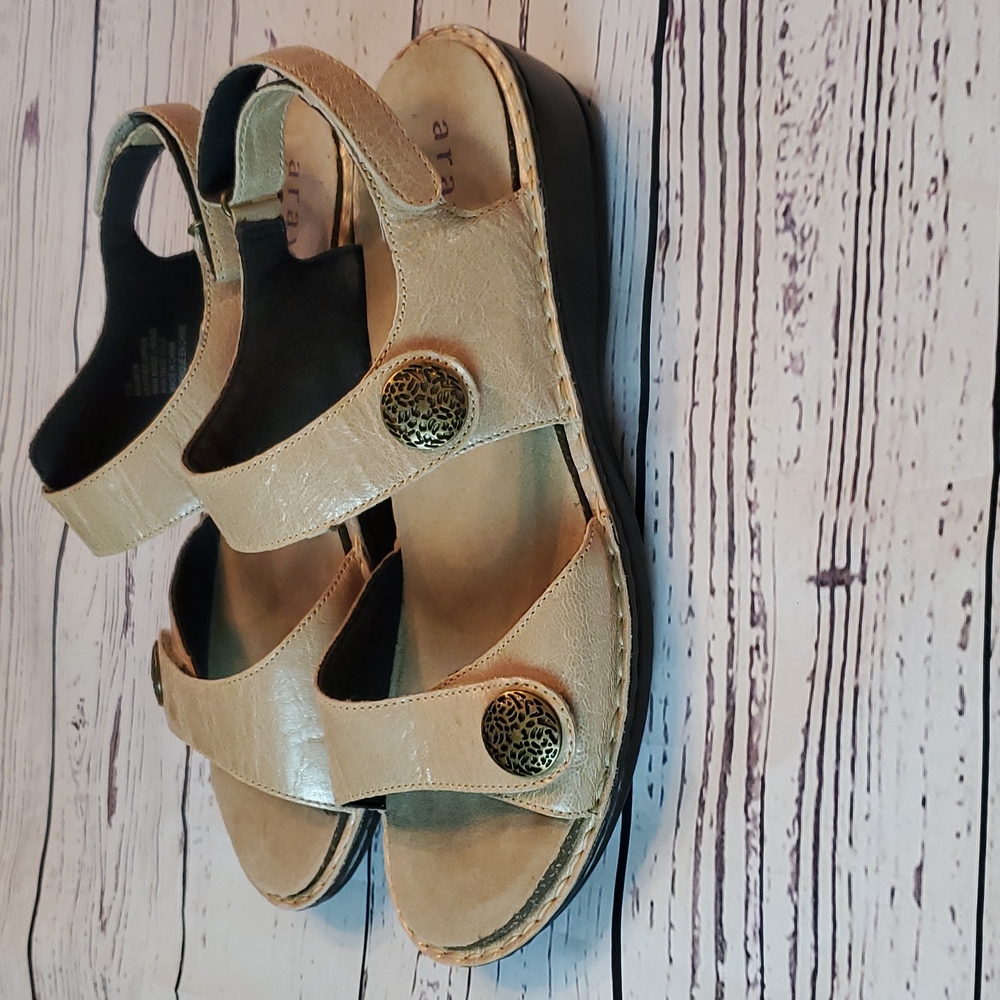 ARAVON by NEW BALANCE Genuine Leather Ankle Strap Sandals Wedges Shoes 11D